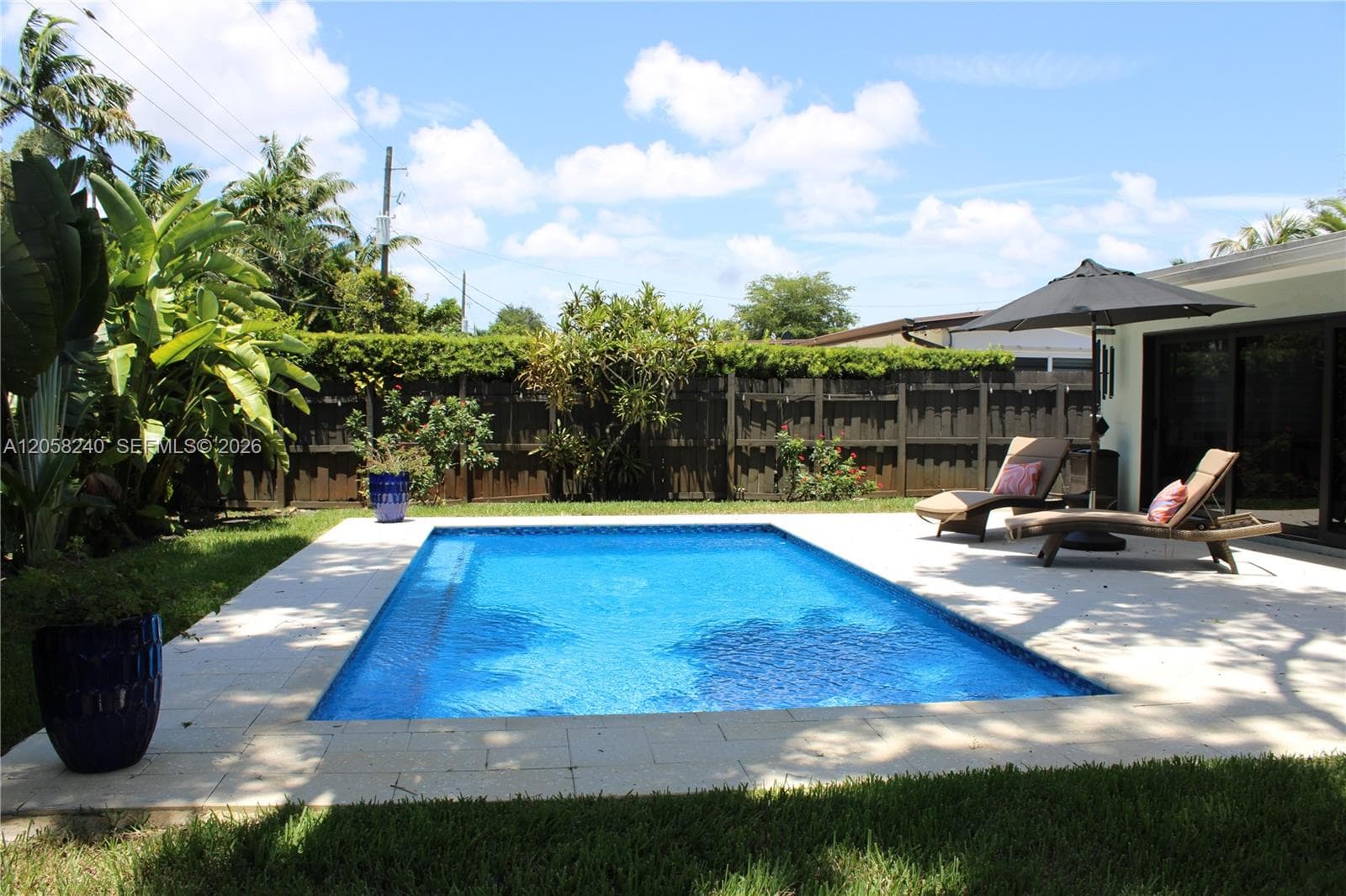 9310 SW 52nd Ter, Miami, FL 33165