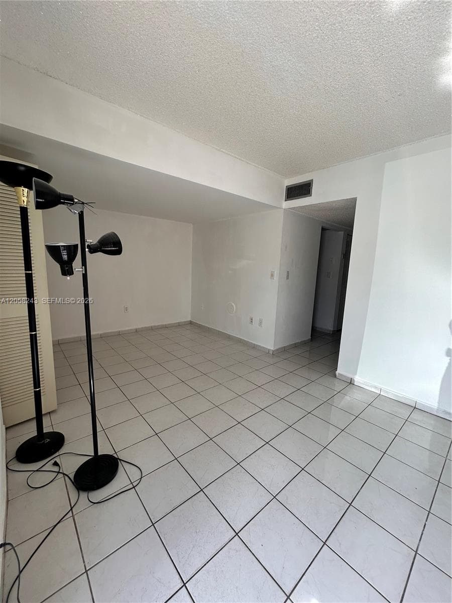 300 NW 42nd Ave # 109, Miami, FL 33126 — zdjęcie 4
