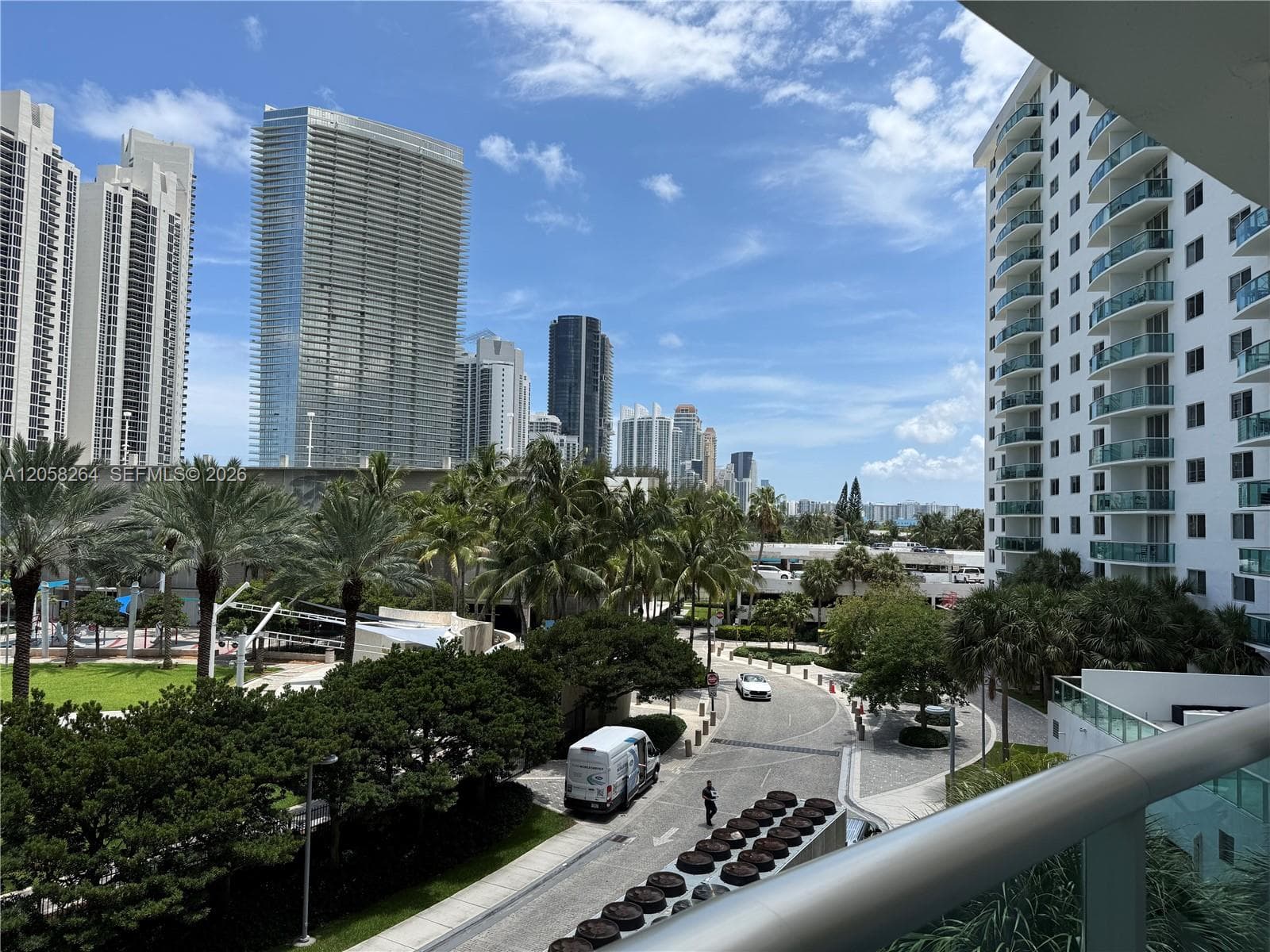 19370 Collins Ave # 423, Sunny Isles Beach, FL 33160 — zdjęcie 3