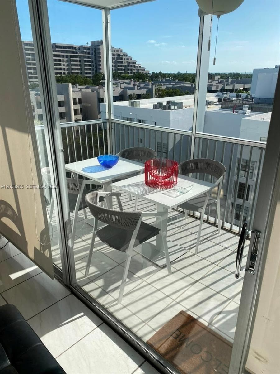150 Ocean Lane Dr # 8B, Key Biscayne, FL 33149 — zdjęcie 3