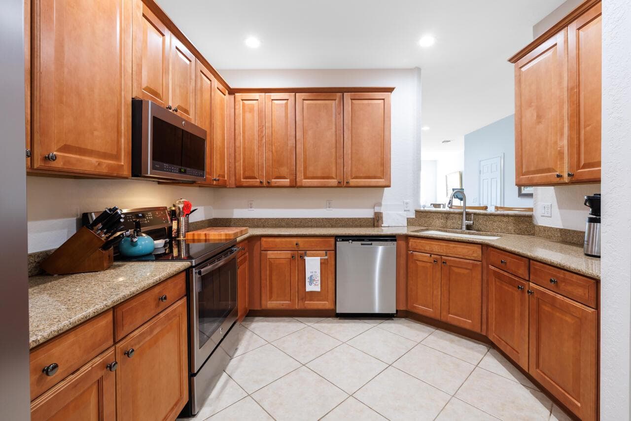 1560 SE Sheffield Terrace # 102, Stuart, FL 34994 — zdjęcie 5