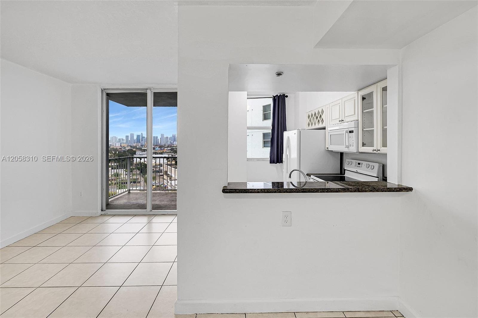 1 Glen Royal Pkwy # 1010, Miami, FL 33125 — zdjęcie 4