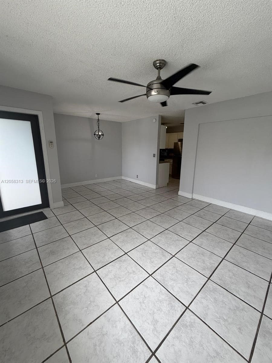 9116 NW 35th Pl, Sunrise, FL 33351 — zdjęcie 2