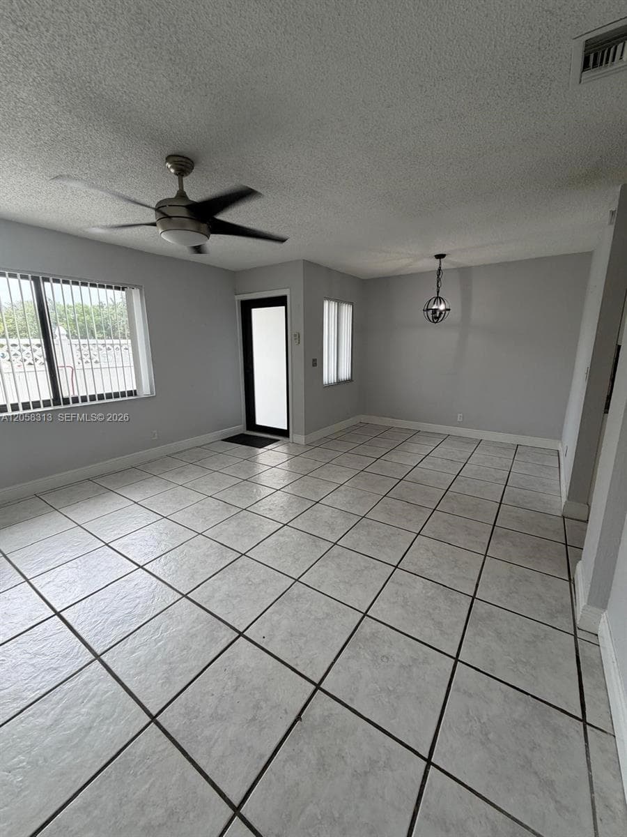 9116 NW 35th Pl, Sunrise, FL 33351 — zdjęcie 3