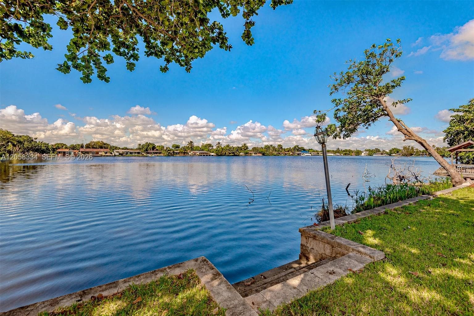 20950 NE 25th Ct, Miami, FL 33180 — zdjęcie 2