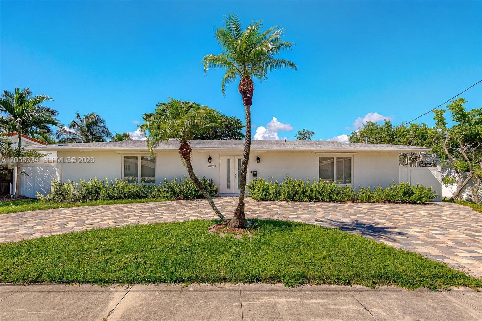 20950 NE 25th Ct, Miami, FL 33180 — zdjęcie 4