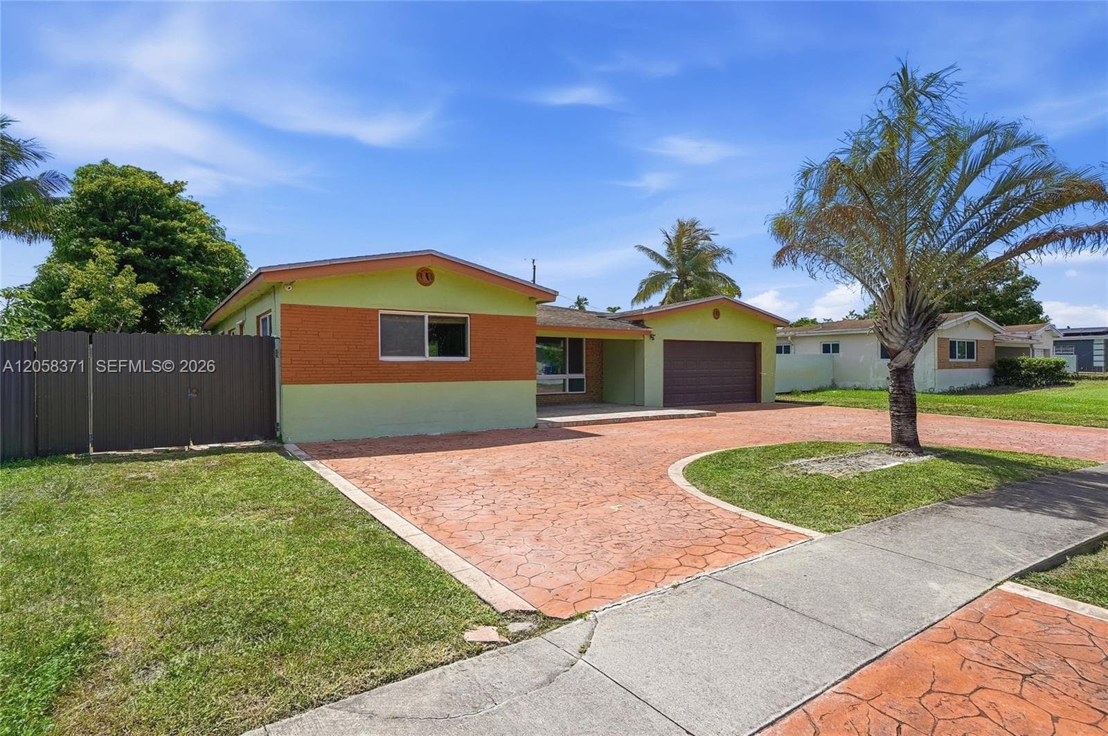 2220 De Soto Dr, Miramar, FL 33023