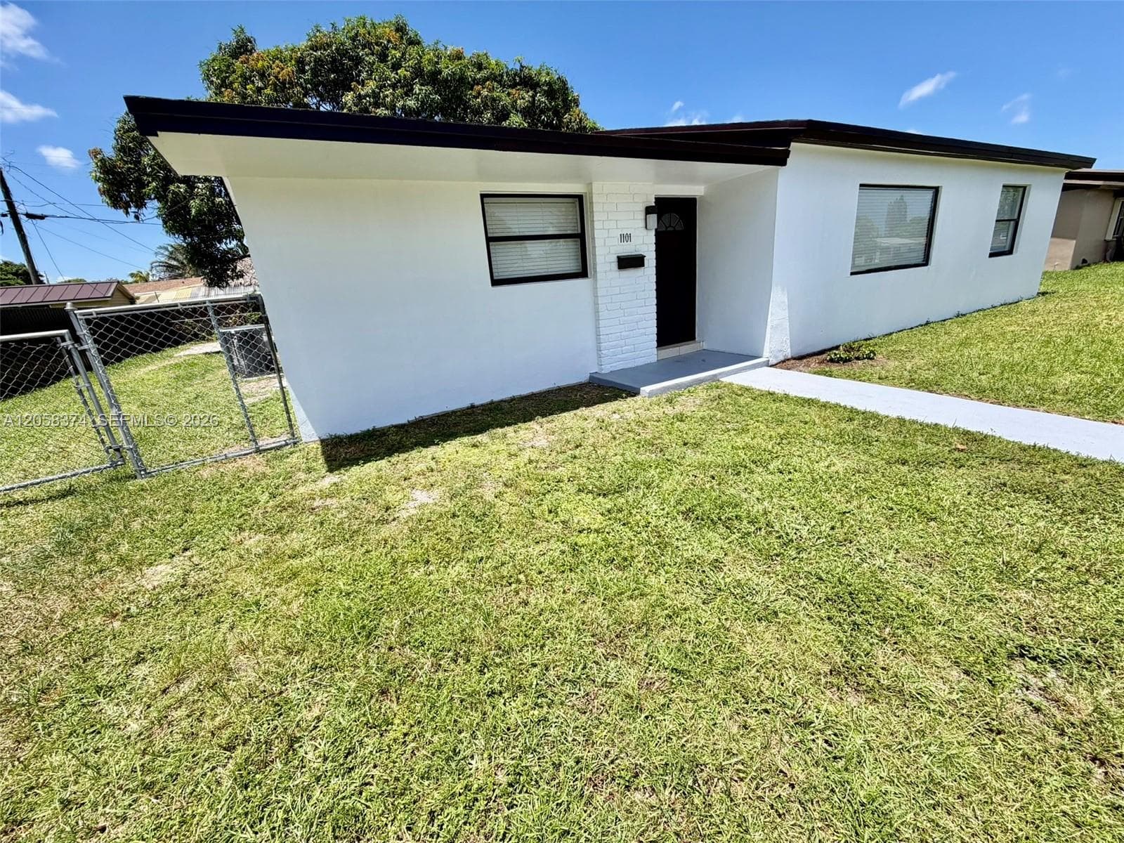 1101 NW 201st St, Miami Gardens, FL 33169
