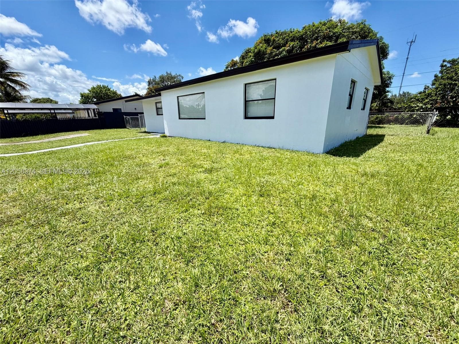 1101 NW 201st St, Miami Gardens, FL 33169 — zdjęcie 4