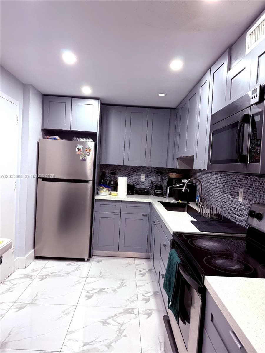 1800 Sans Souci Blvd # 336, North Miami, FL 33181 — zdjęcie 3