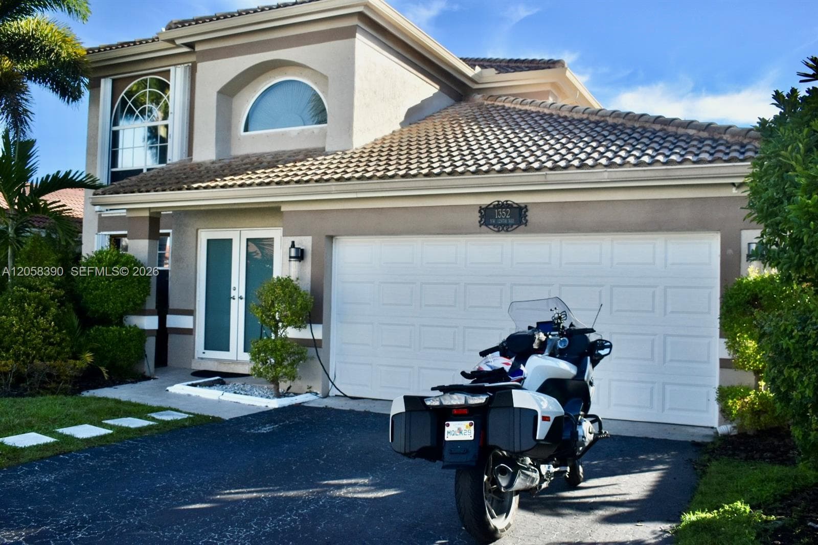 1352 NW 129th Way, Sunrise, FL 33323 — zdjęcie 2