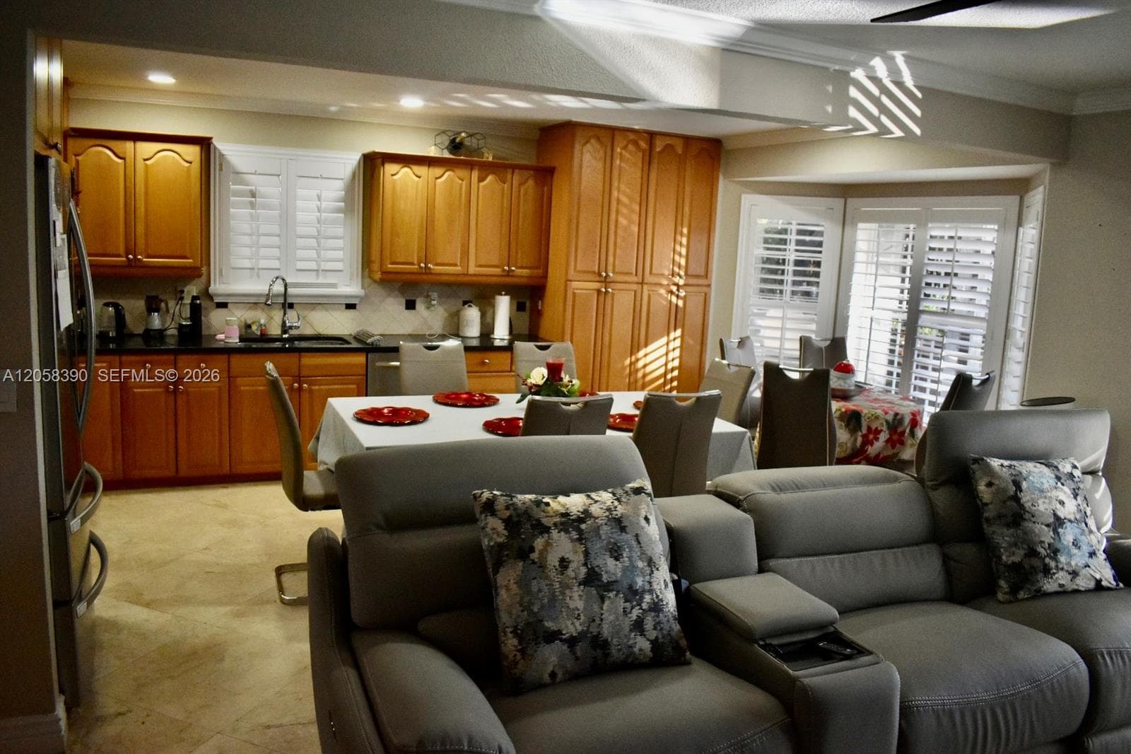 1352 NW 129th Way, Sunrise, FL 33323 — zdjęcie 3