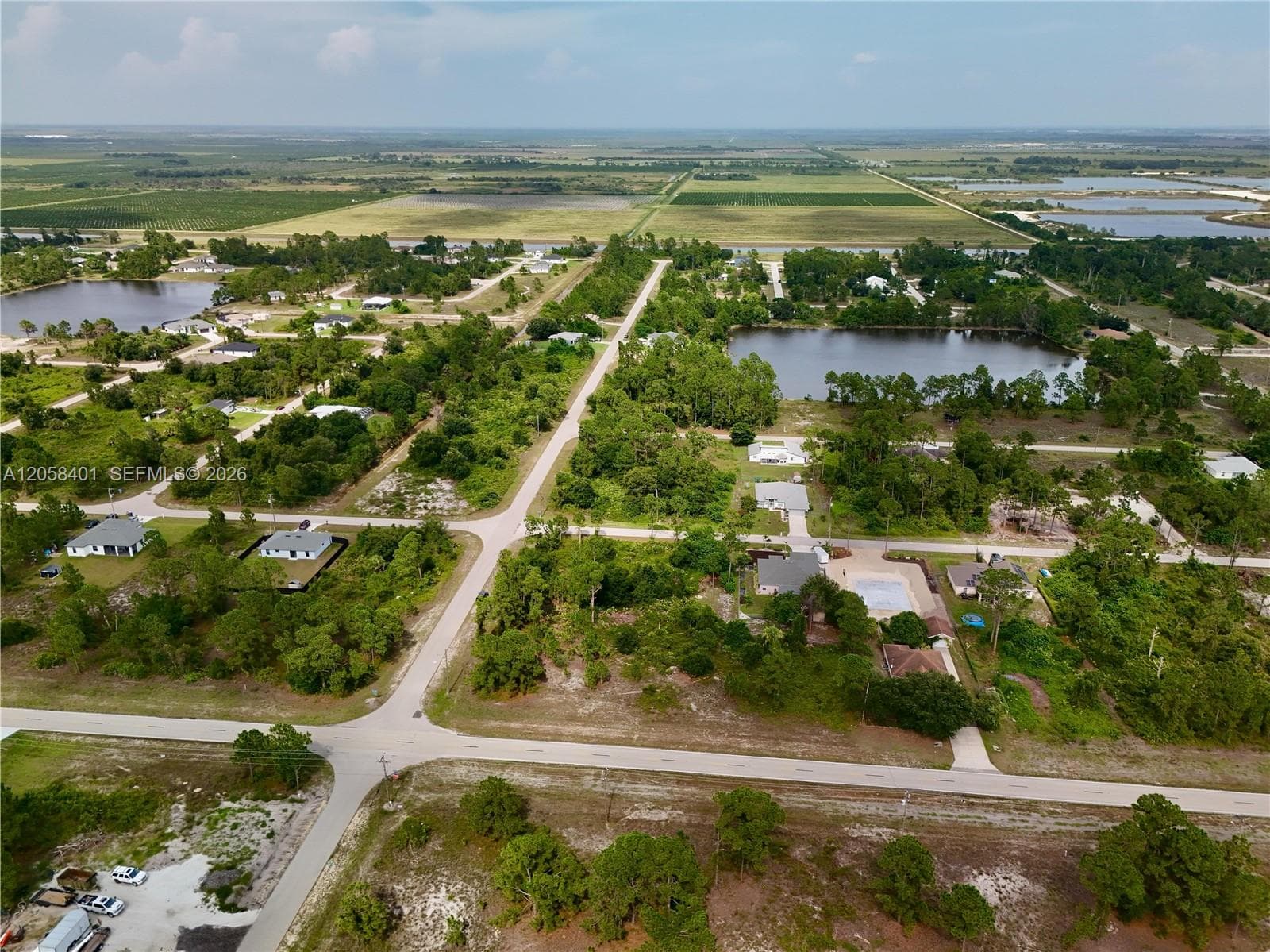 1041 COLUMBUS BLVD, Lehigh Acres, FL 33974 — zdjęcie 4