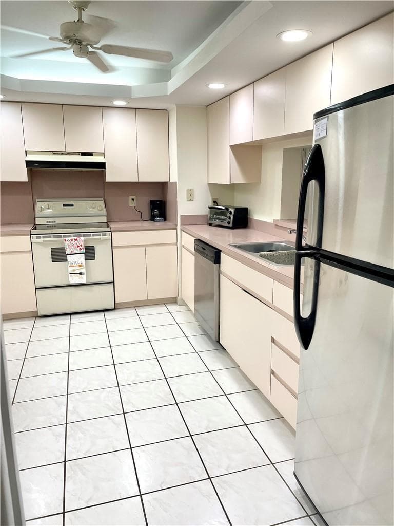 1149 HILLSBORO MILE # 304, Hillsboro Beach, FL 33062 — zdjęcie 3