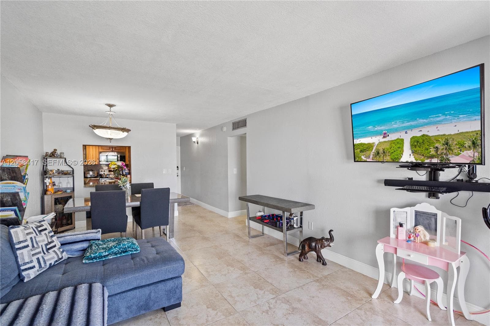 6215 W 20th Ave # 402, Hialeah, FL 33012 — zdjęcie 4