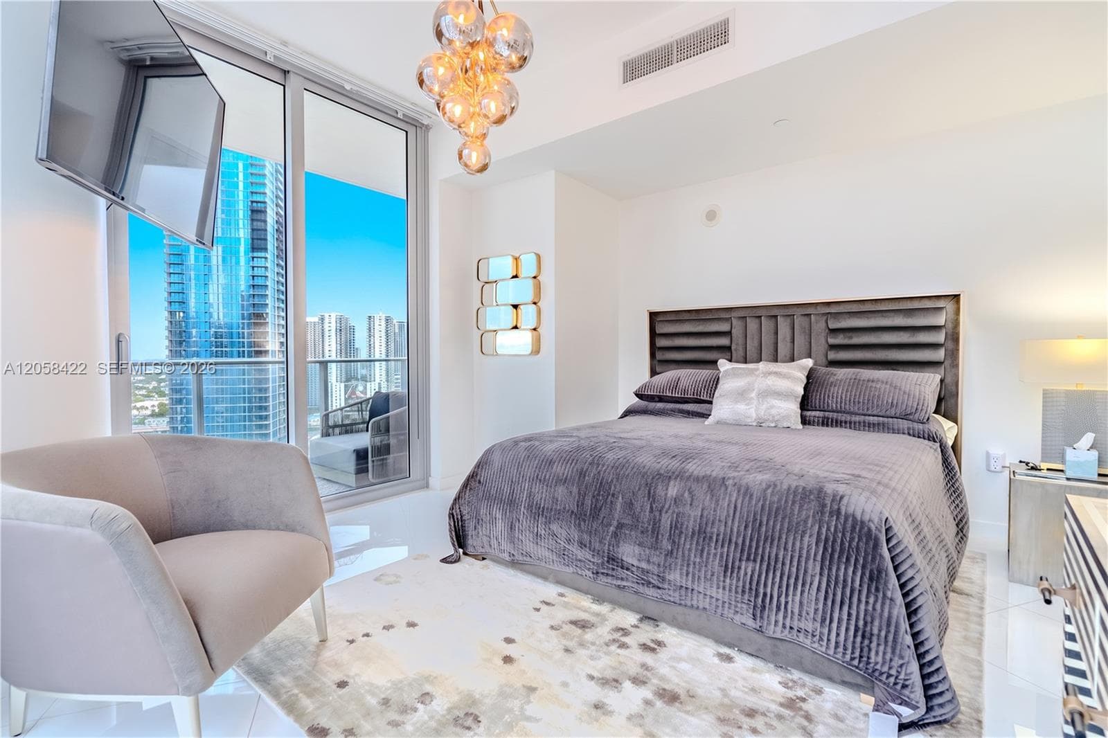 851 NE 1st Ave # 1802, Miami, FL 33132 — zdjęcie 2