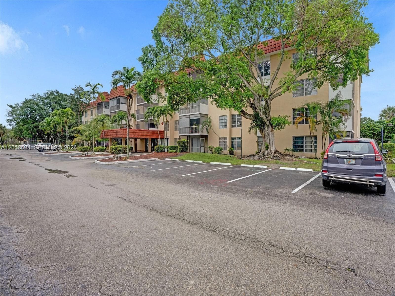 4166 Inverrary Dr # 403, Lauderhill, FL 33319 — zdjęcie 2