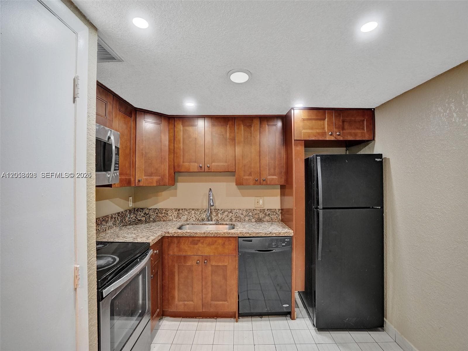 4166 Inverrary Dr # 403, Lauderhill, FL 33319 — zdjęcie 5