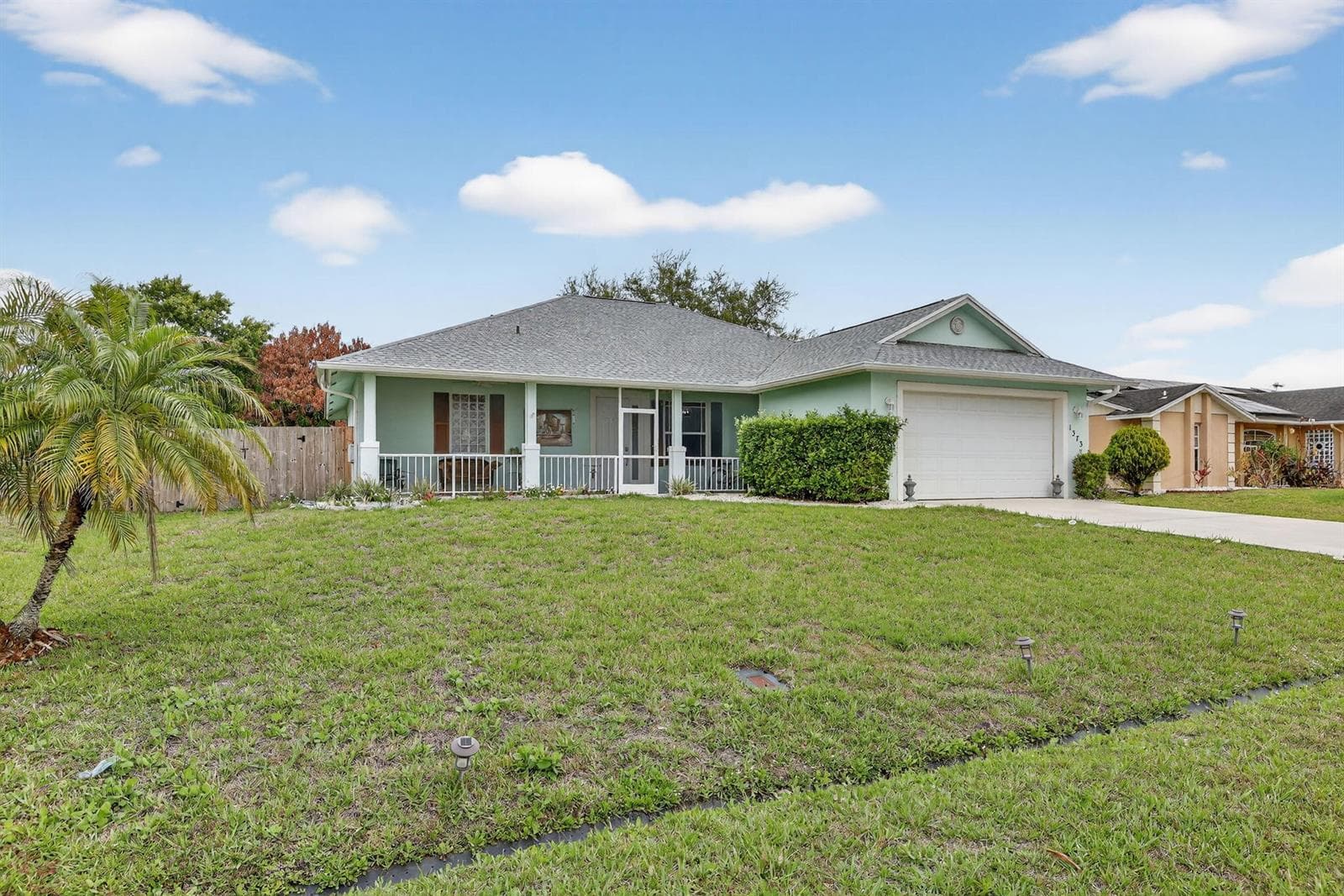1373 SW Granville Avenue, Port St. Lucie, FL 34953 — zdjęcie 2