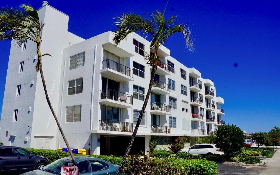 301 Croton Avenue # 407, Lantana, FL 33462