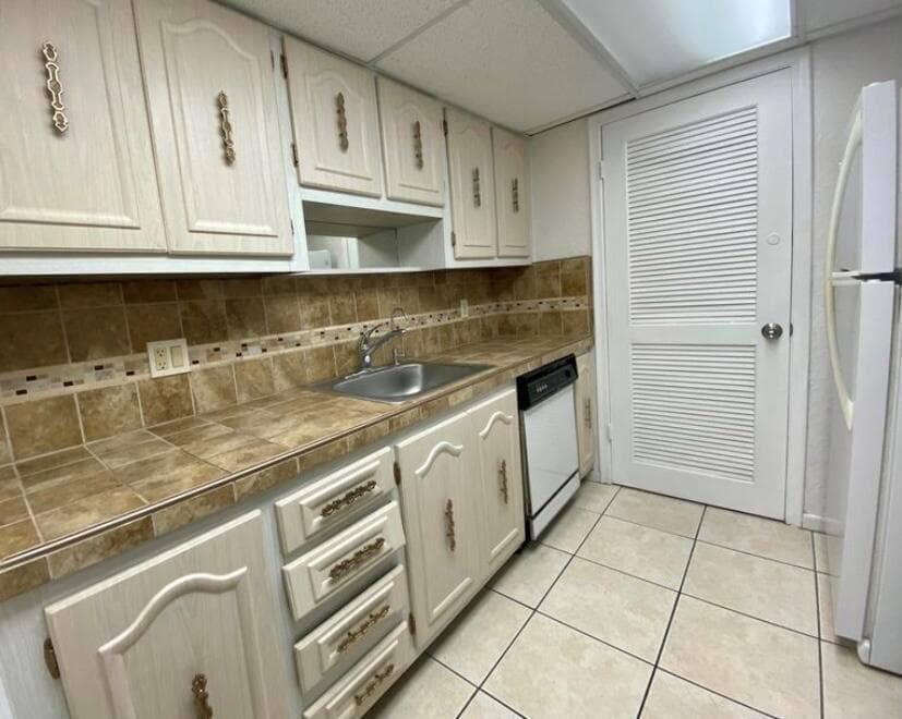 301 Croton Avenue # 407, Lantana, FL 33462 — zdjęcie 4
