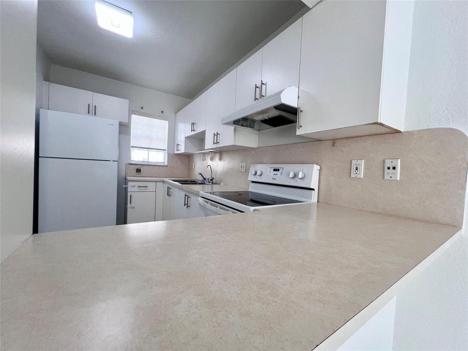 519 W 68th Street # 4, Hialeah, FL 33014 — zdjęcie 4