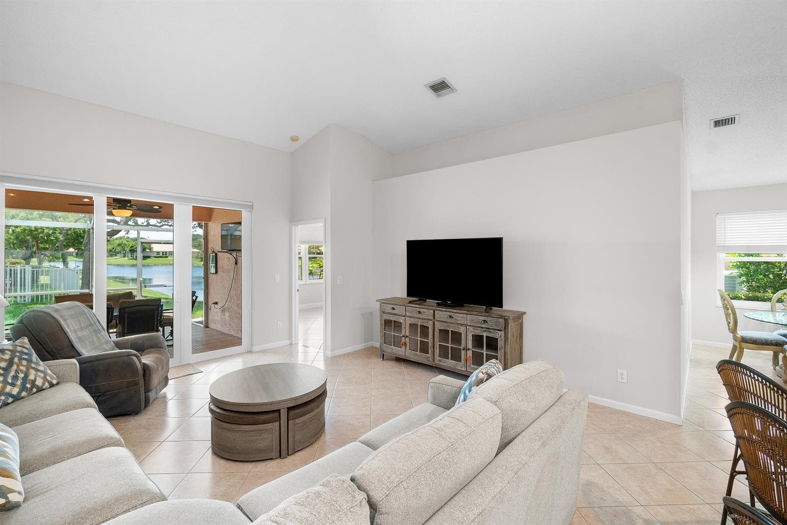 2473 S CORAL TRACE Circle, Delray Beach, FL 33445