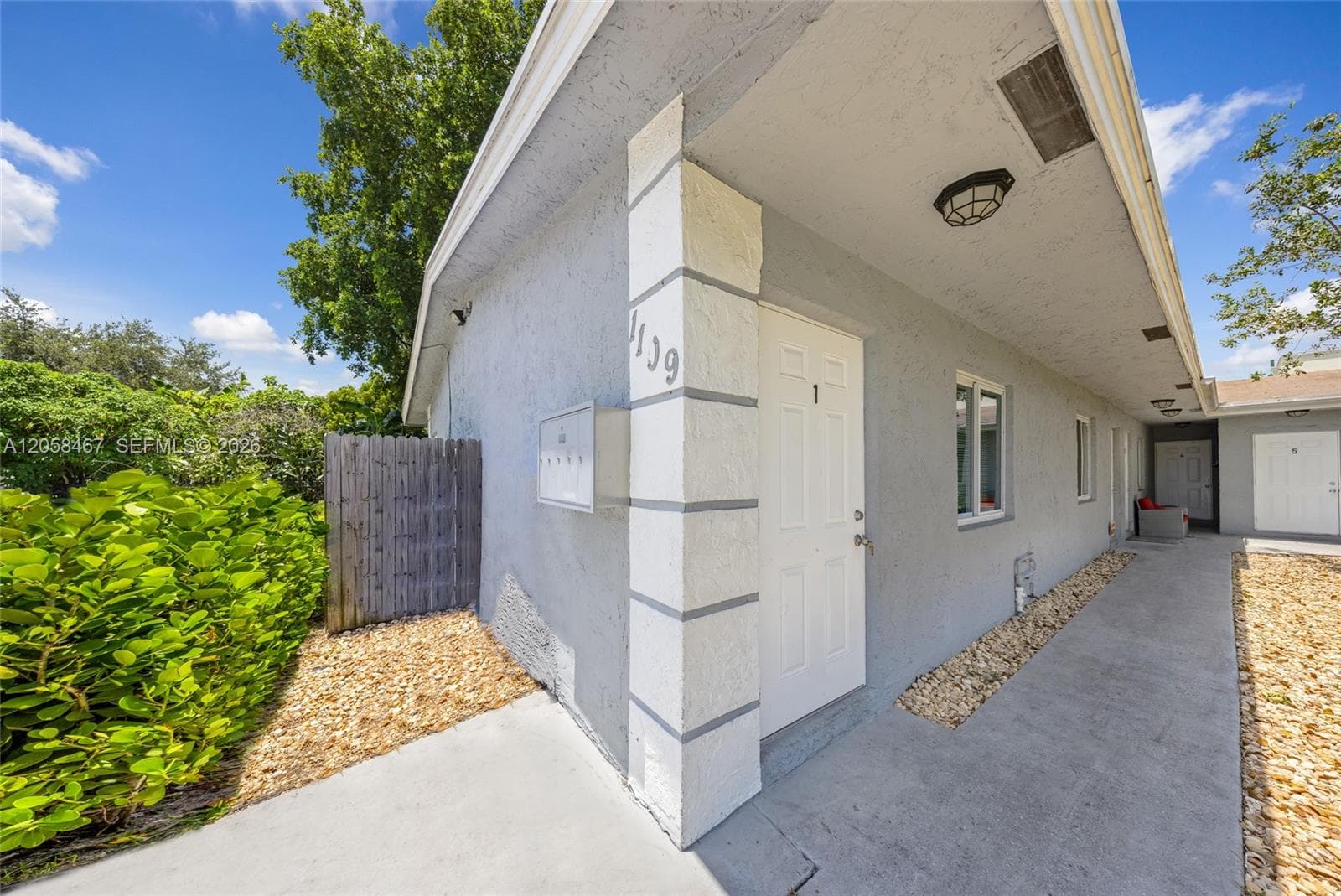1109 NW 6th Ave, Pompano Beach, FL 33060 — zdjęcie 3