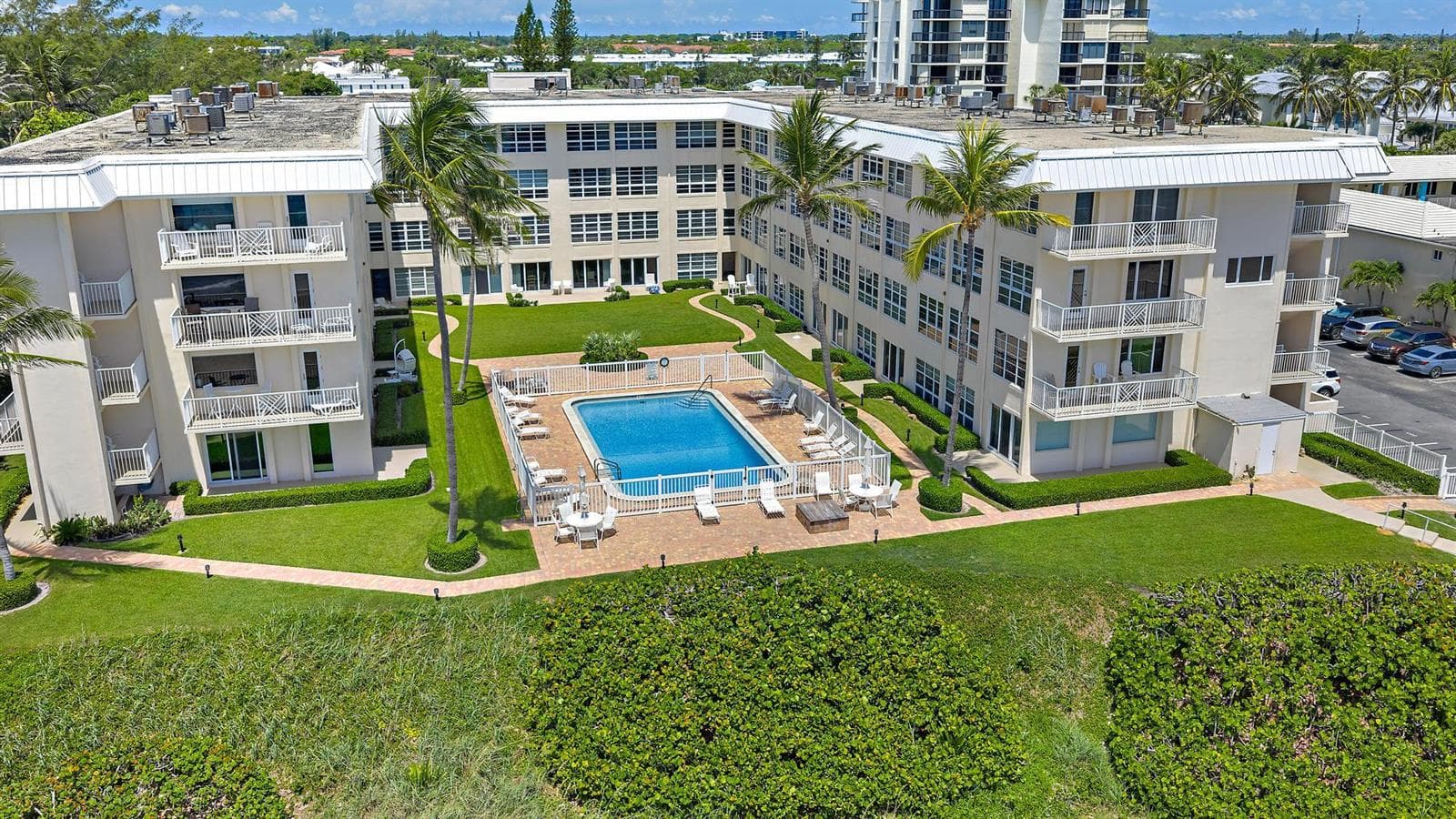3851 N OCEAN Boulevard # 202, Gulf Stream, FL 33483 — zdjęcie 2