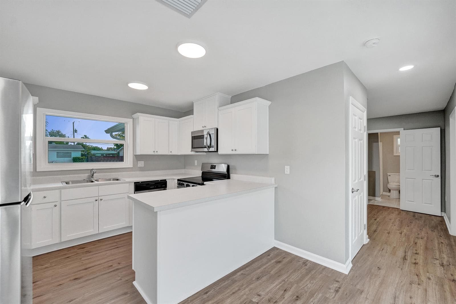 3330 SW 18TH Street, Fort Lauderdale, FL 33312 — zdjęcie 2