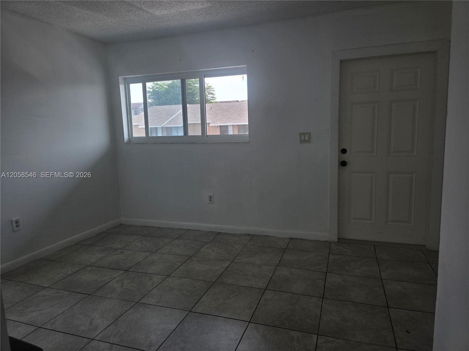 5525 W 24th Way # 12, Hialeah, FL 33016 — zdjęcie 2