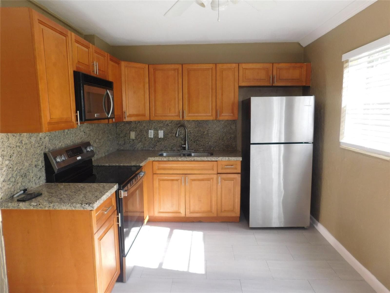 1511 SW 63RD Avenue, North Lauderdale, FL 33068 — zdjęcie 5