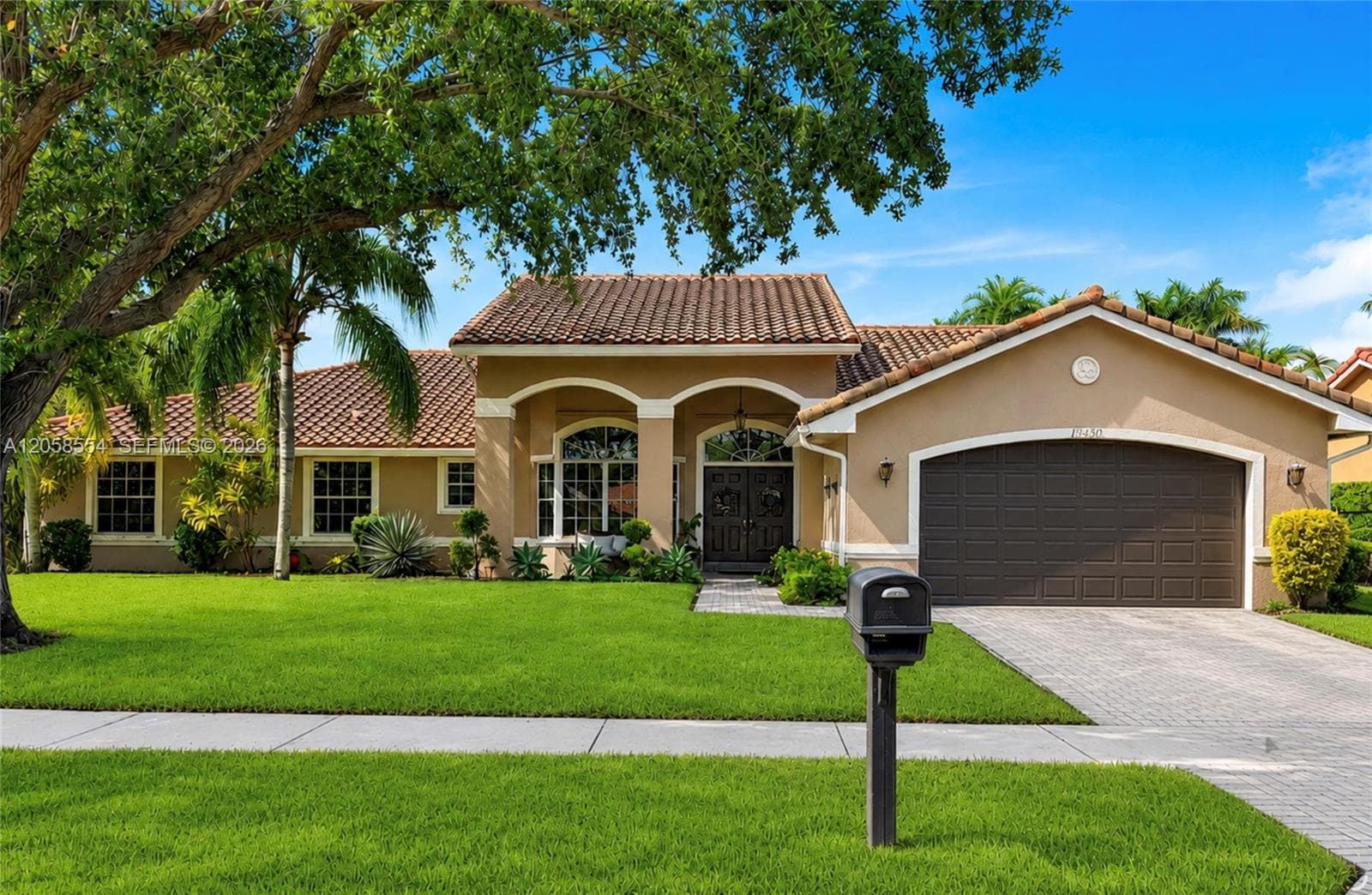 19450 NW 7th St, Pembroke Pines, FL 33029