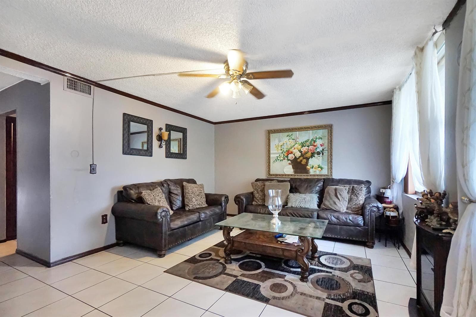1067 W 43rd Place # 68, Hialeah, FL 33012 — zdjęcie 2