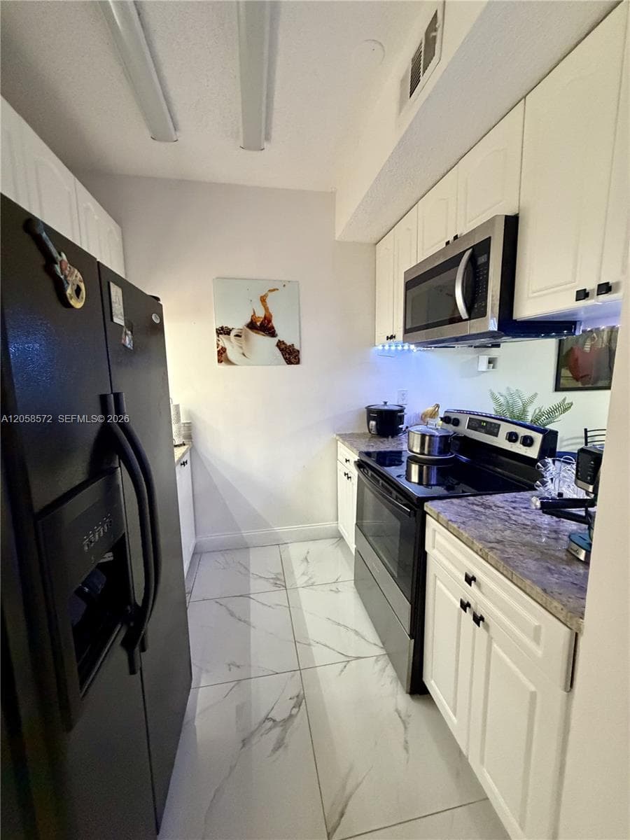 270 NW 71st Ave # 4, Miami, FL 33126 — zdjęcie 4