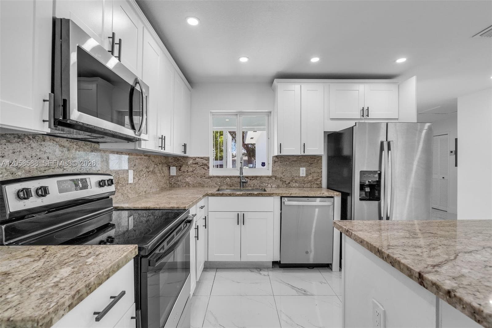 19131 NW 33rd Ct, Miami Gardens, FL 33056 — zdjęcie 4