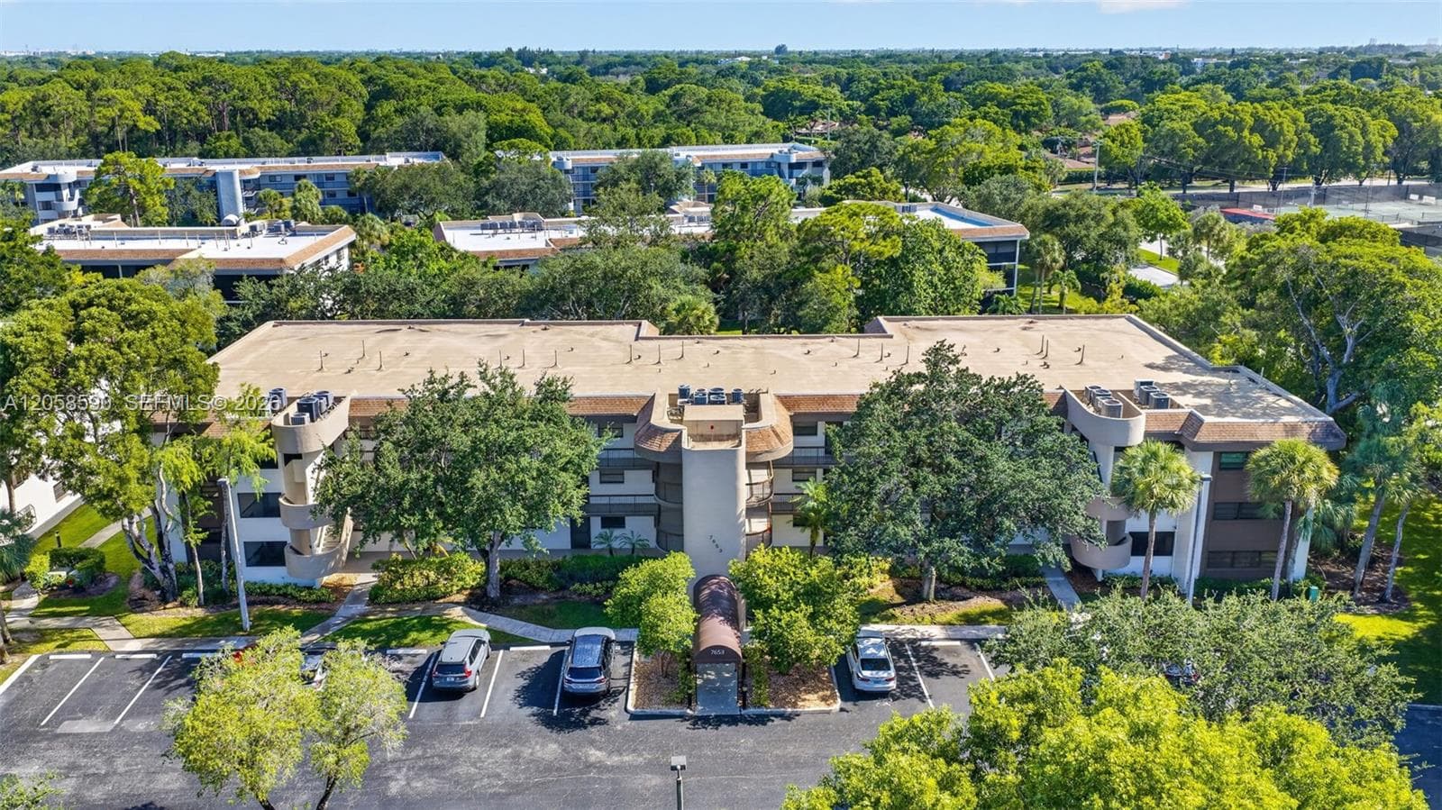 7653 NW 79th Ave # 312, Tamarac, FL 33321 — zdjęcie 3