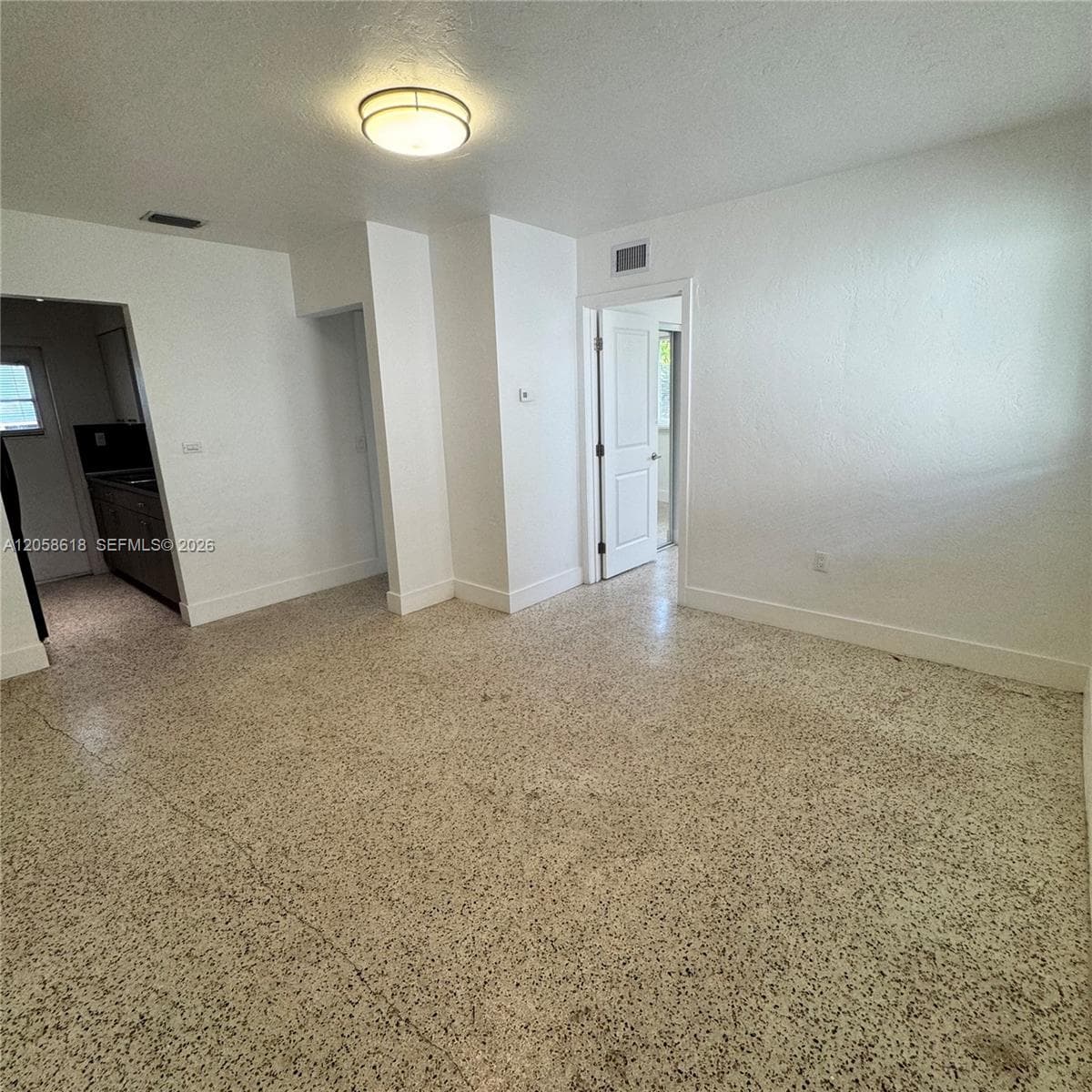 6157 SW 64th St # 6157, South Miami, FL 33143 — zdjęcie 2