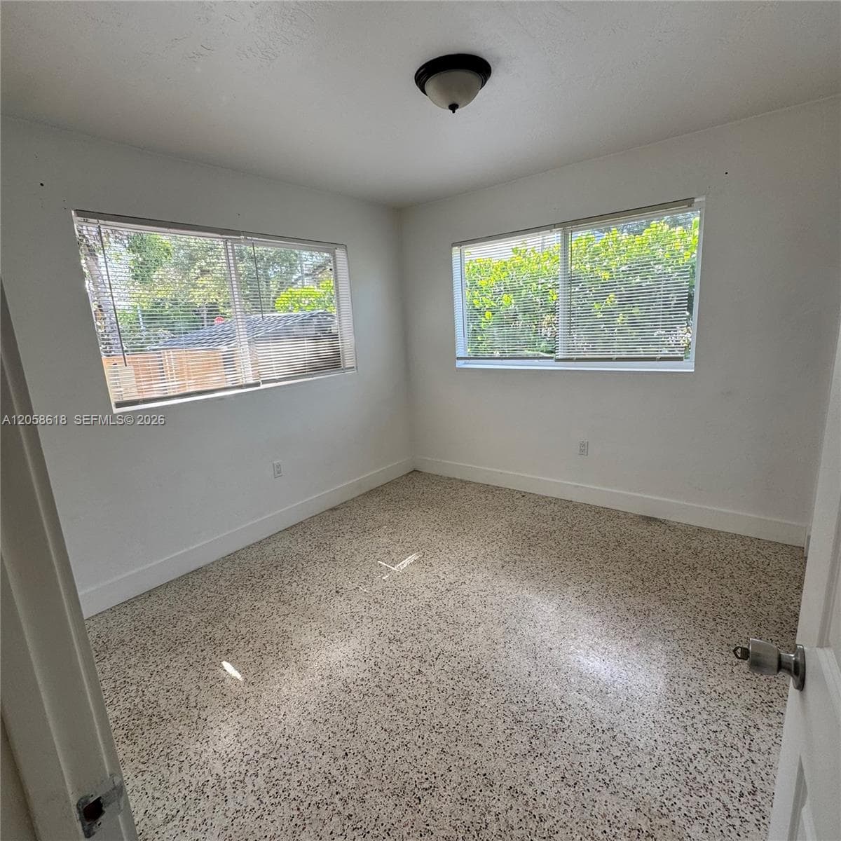 6157 SW 64th St # 6157, South Miami, FL 33143 — zdjęcie 4