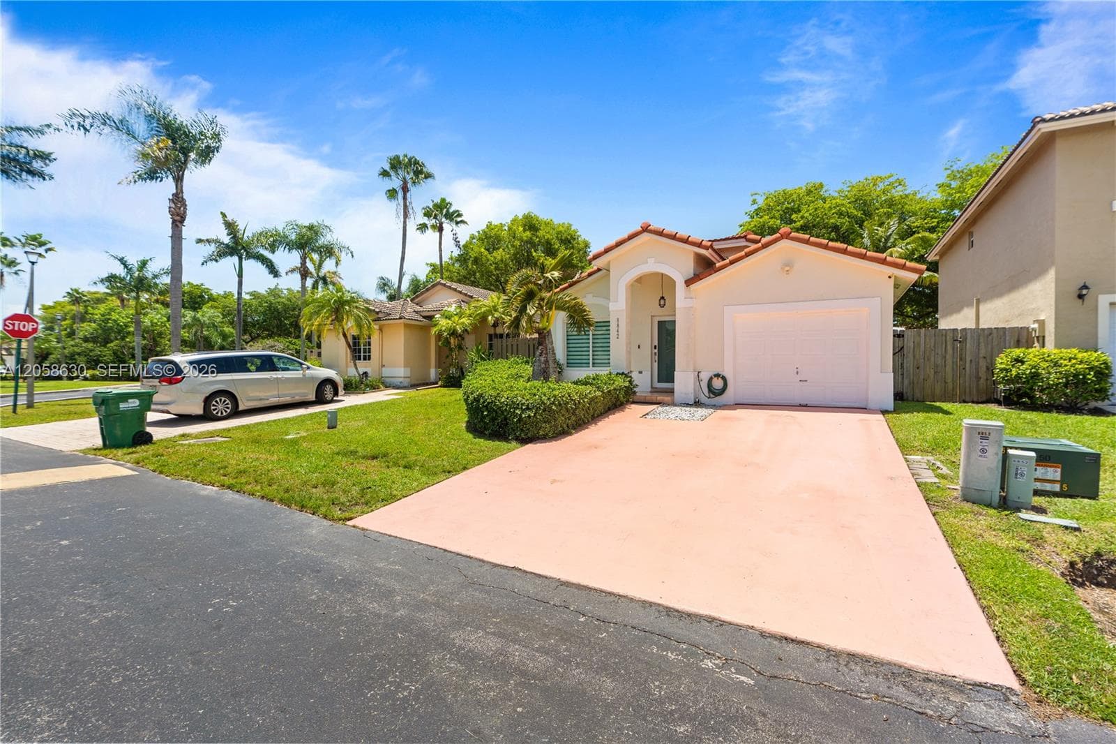 8842 SW 215th Ln # 8842, Cutler Bay, FL 33189 — zdjęcie 2