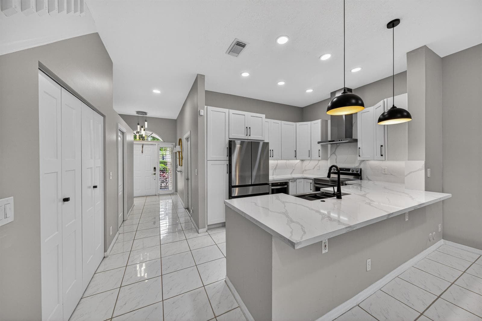 835 NE 17th Way, Fort Lauderdale, FL 33304 — zdjęcie 2