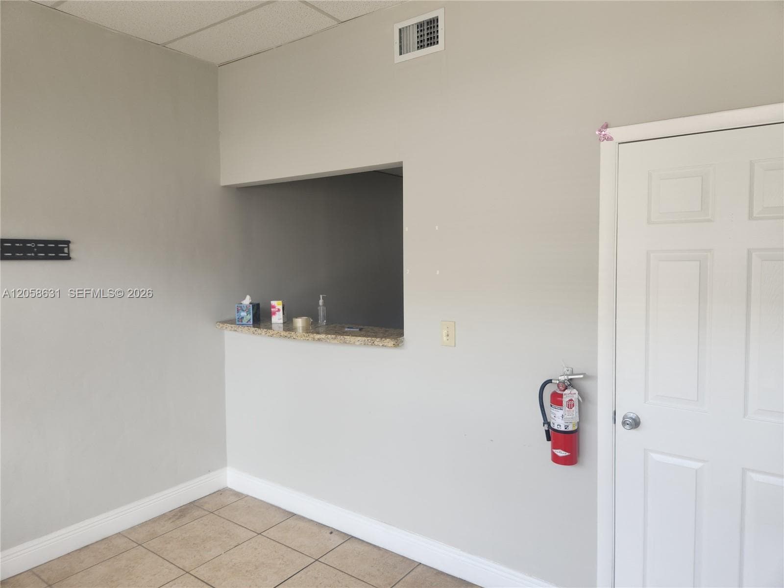 1410 SW 1st St # 1420, Miami, FL 33135 — zdjęcie 4
