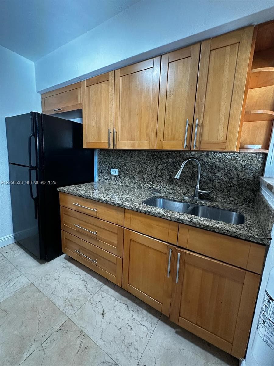 903 NE 111th St # 903, Biscayne Park, FL 33161 — zdjęcie 4
