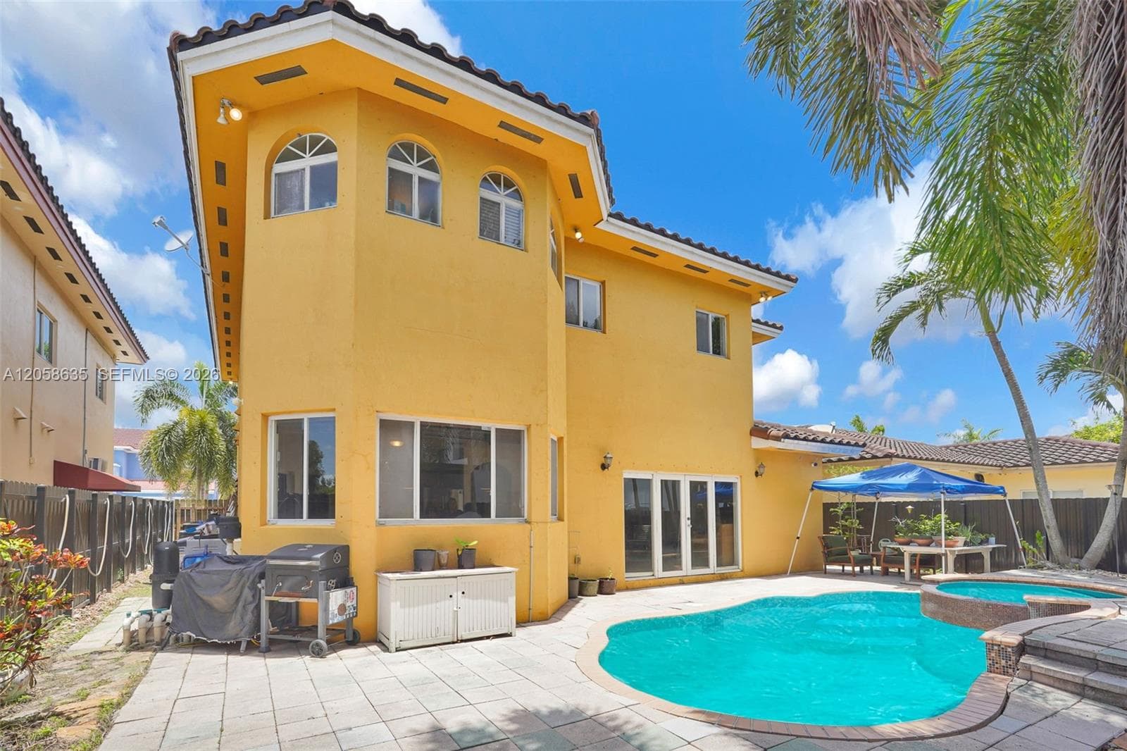15664 SW 12th Ter, Miami, FL 33194 — zdjęcie 3