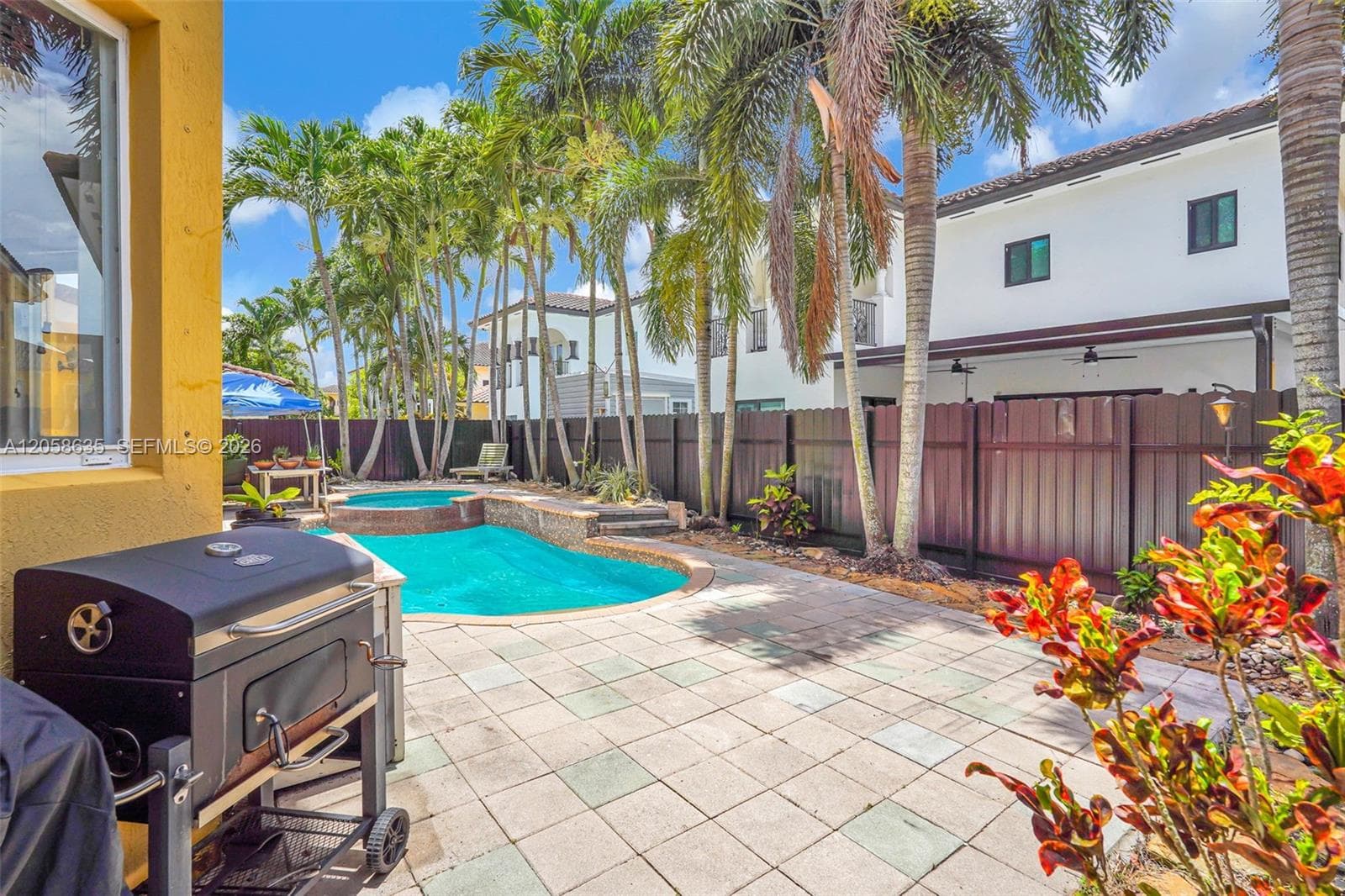 15664 SW 12th Ter, Miami, FL 33194 — zdjęcie 4