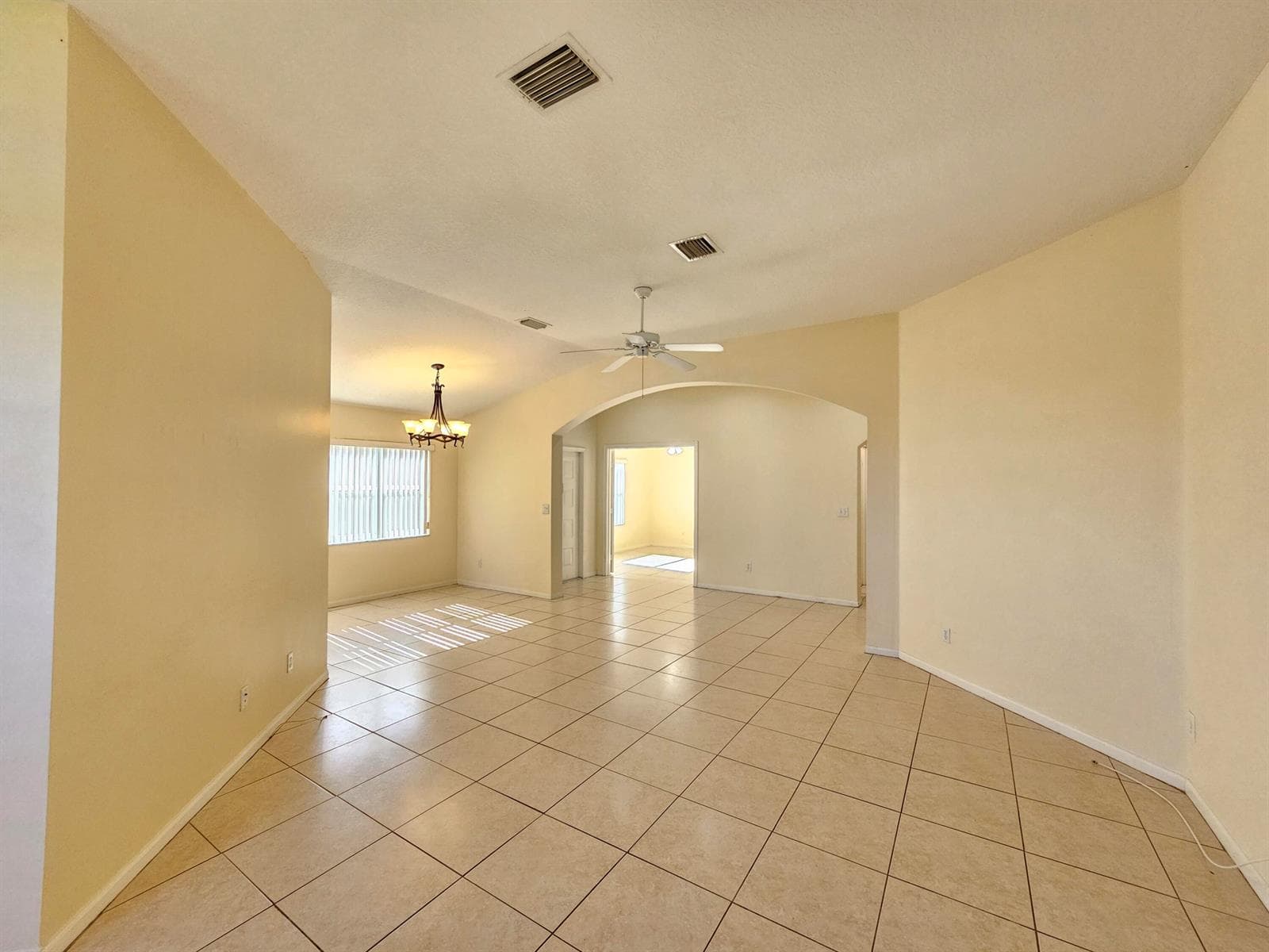 12827 HAMPTON LAKES Circle, Boynton Beach, FL 33436 — zdjęcie 4