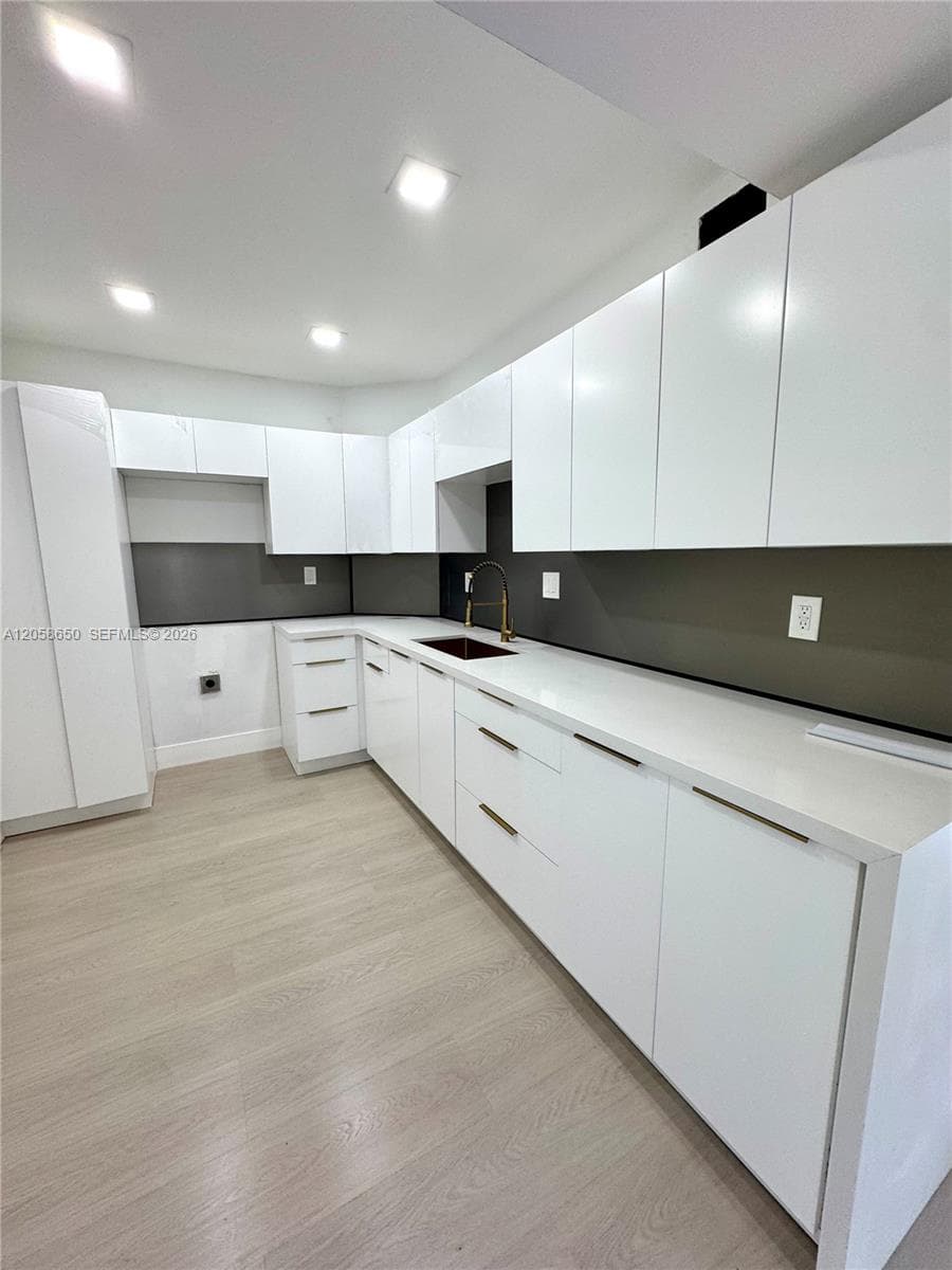 300 Bayview Dr # 1201, Sunny Isles Beach, FL 33160 — zdjęcie 3