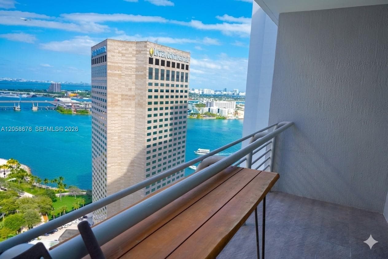 325 S Biscayne Blvd # 3314, Miami, FL 33131 — zdjęcie 4