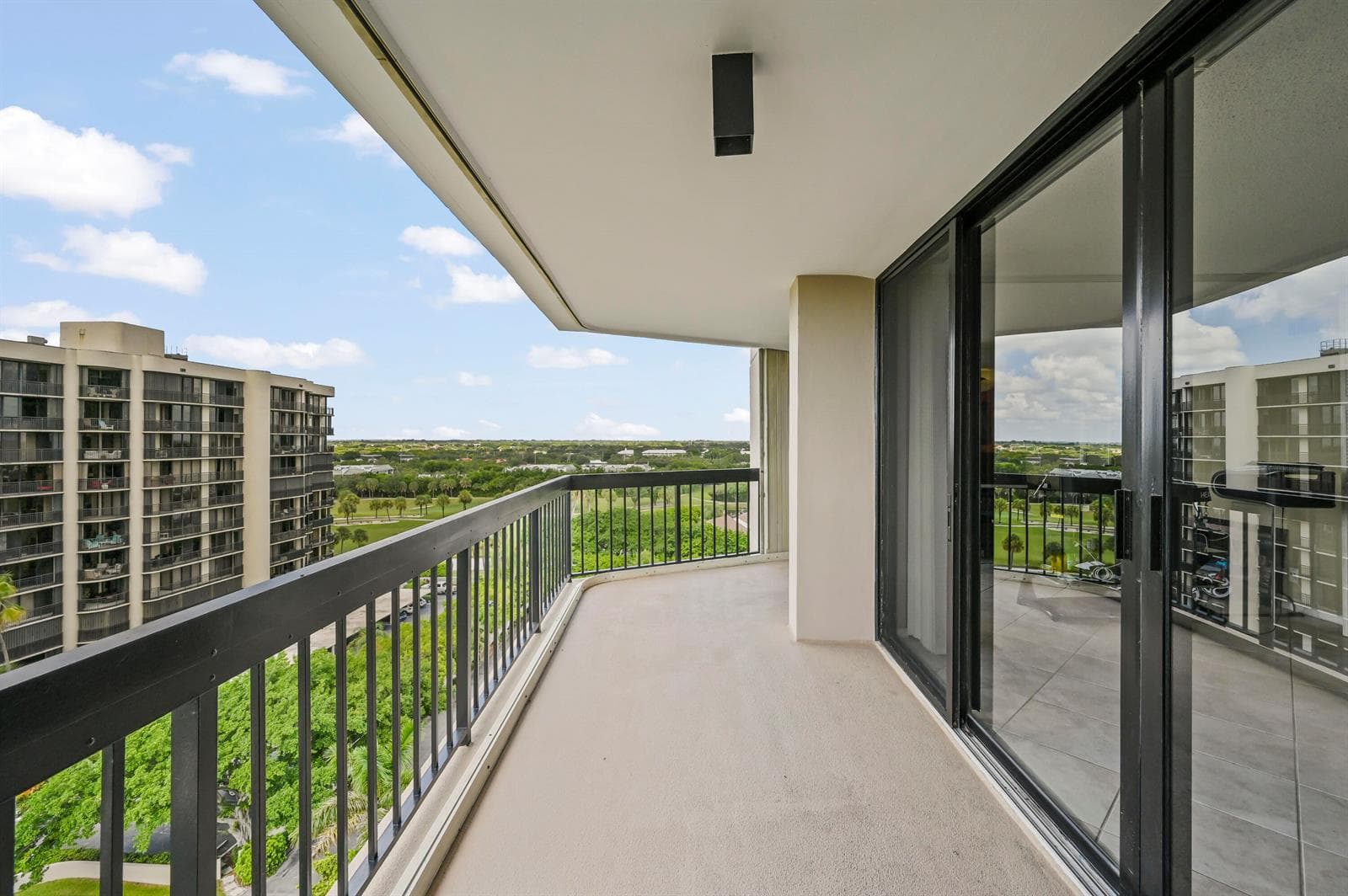 2425 PRESIDENTIAL Way # 1006, West Palm Beach, FL 33401 — zdjęcie 3