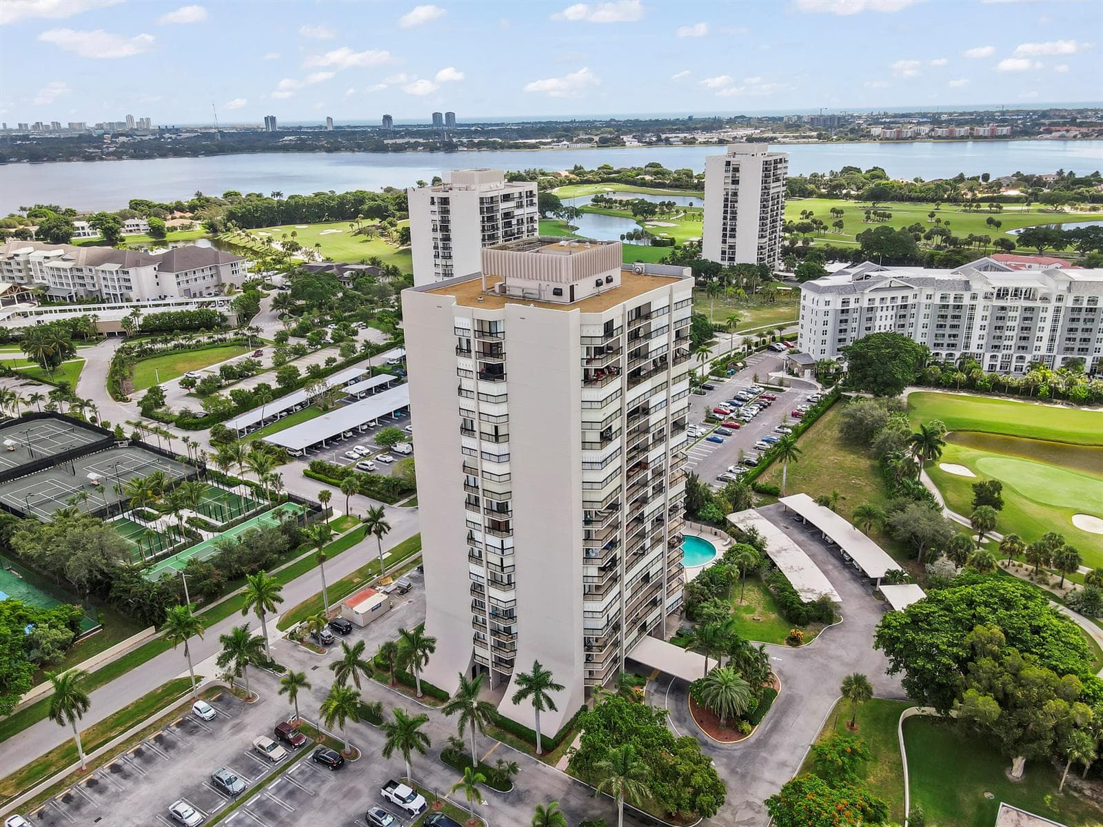 2425 PRESIDENTIAL Way # 1006, West Palm Beach, FL 33401 — zdjęcie 4